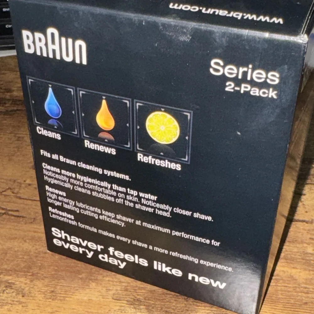 BRAUN Clean & Renew CARTRIDGE - 2 PACK original CARTRIDGES - NEW Sealed Box